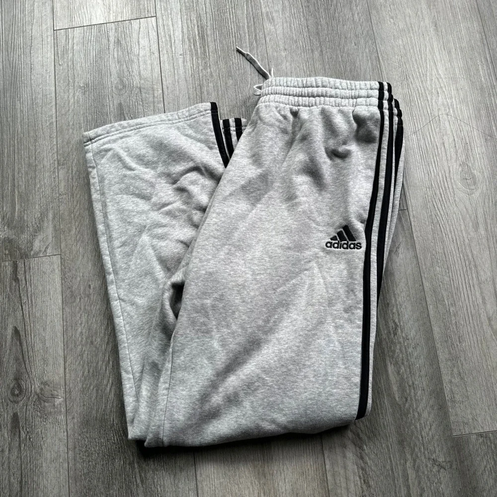 Adidas Sweatpants Men's XL Gray Fleece Black 3-Stripes Track Pants Joggers
